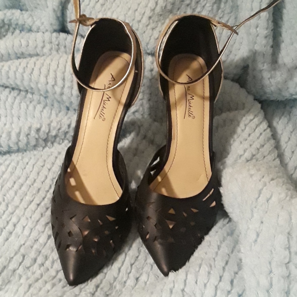 Shoes - Picture 2 of 3